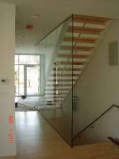 glass wall partition