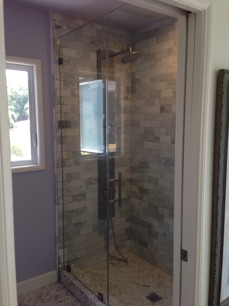 Oak Brook, IL Glass & Shower ||| Custom Cut Shower Doors